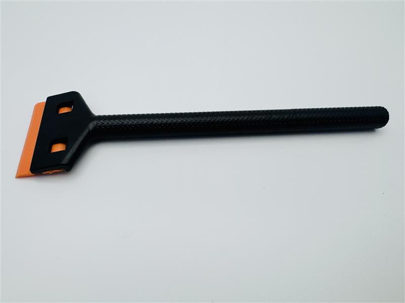 Long handle scraper with plastic blade